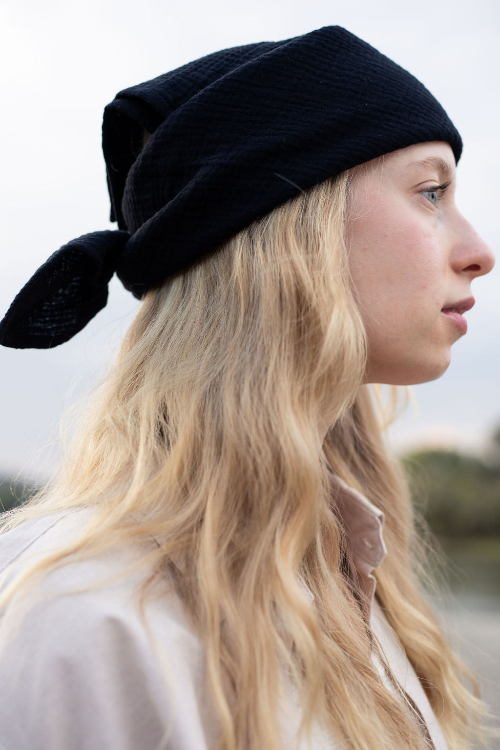 GAUZE SCARF SMALL / BLACK