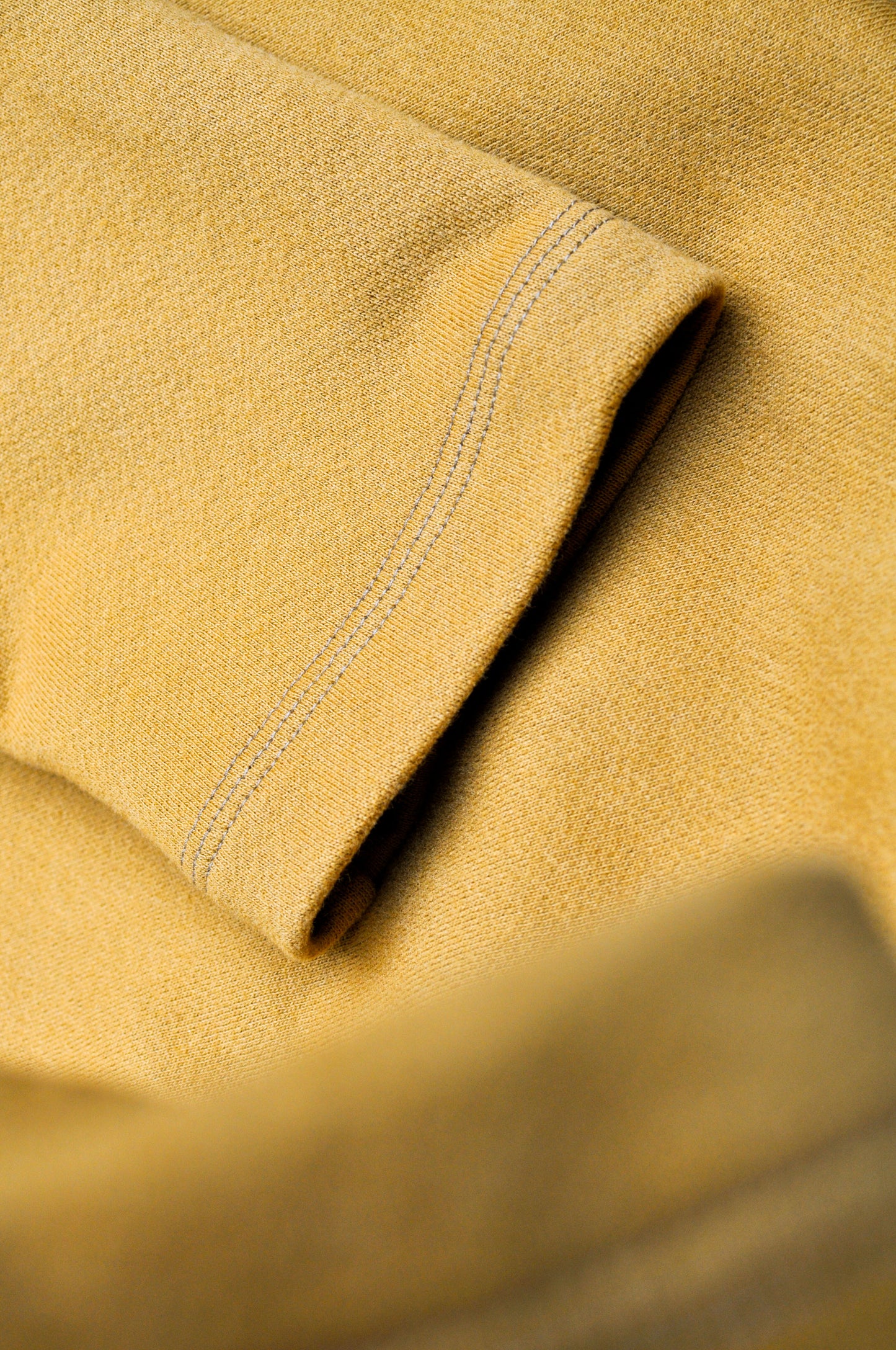 EDGE HEAVY SWEATSHIRT / ALMOND