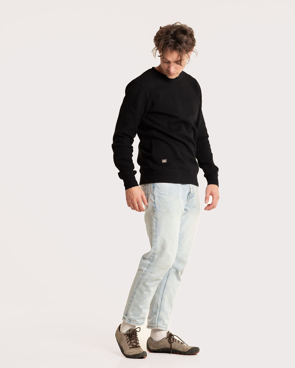 HIVE CREWNECK / BLACK