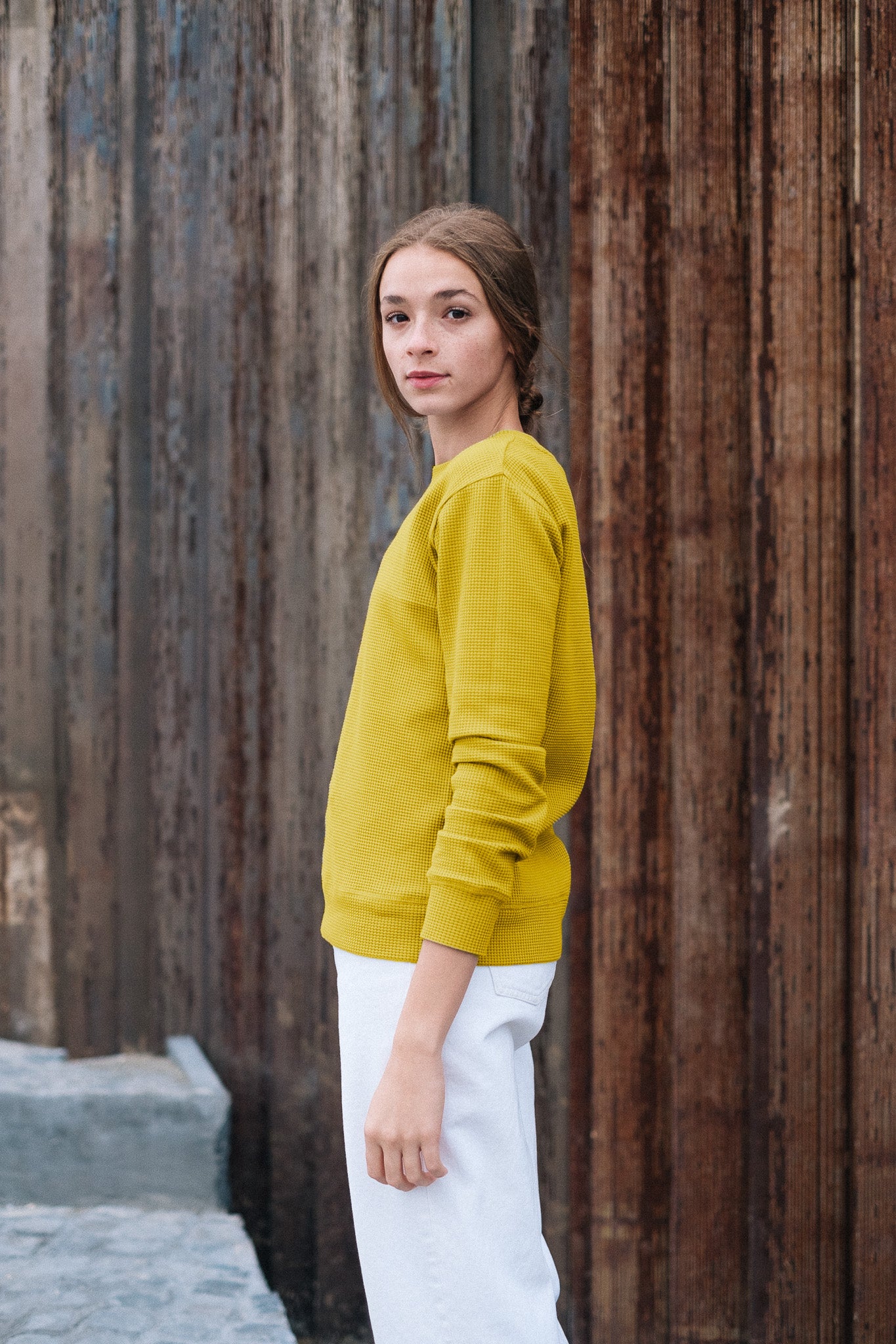 HIVE SWEATSHIRT CREWNECK / MUSTARD