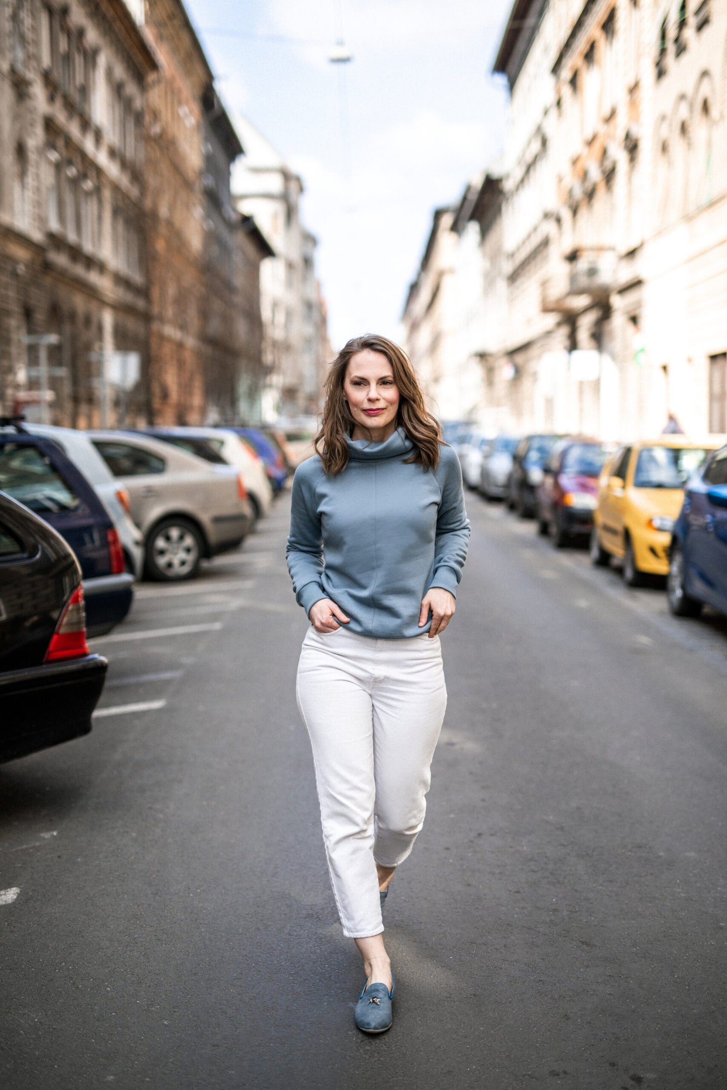 FUNNEL NECK SWEATSHIRT / AIR