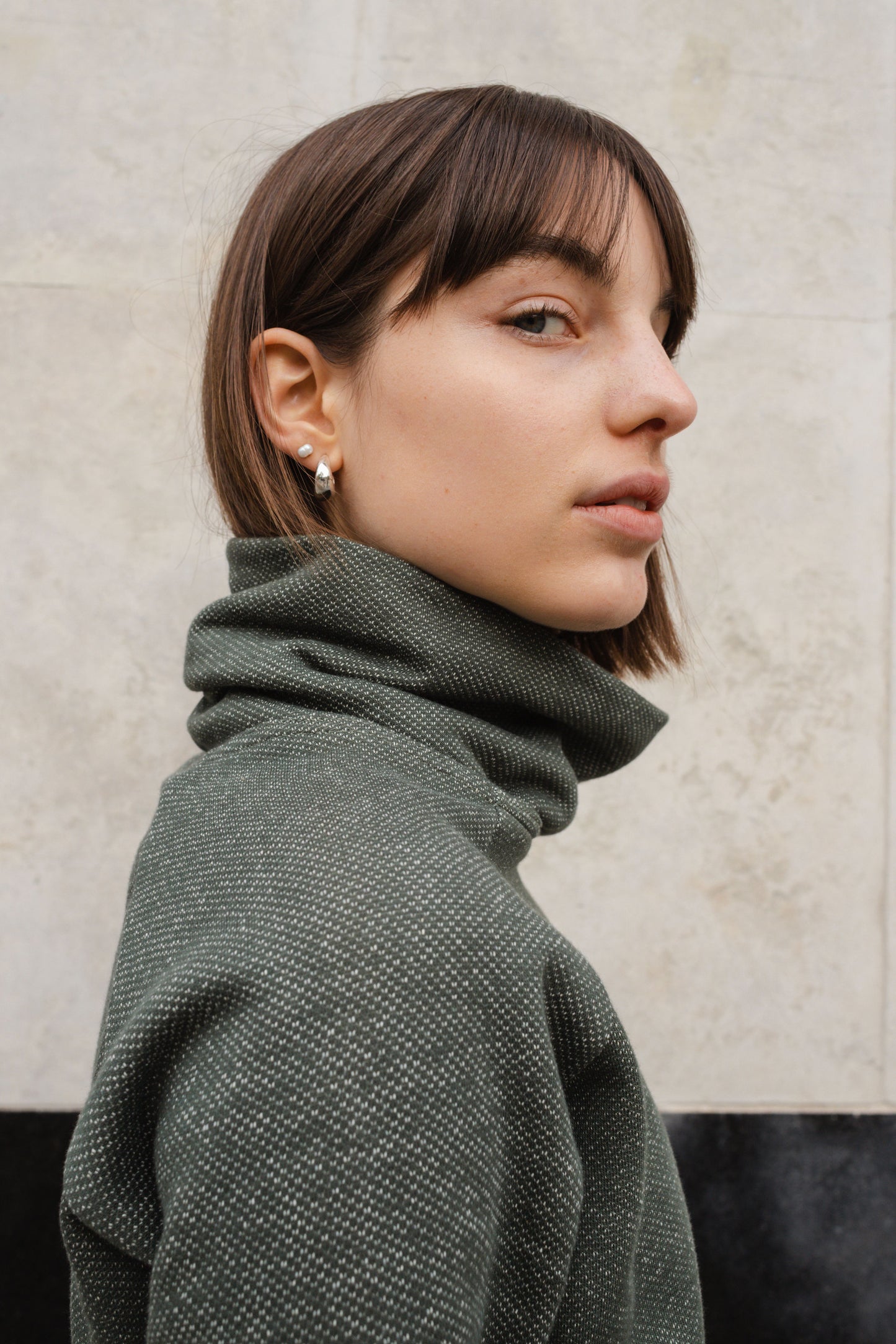 BICOLOR FUNNELNECK / PINE