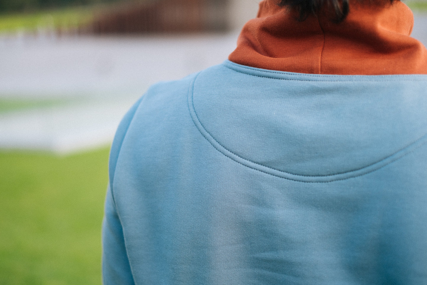 SHIELD SWEATSHIRT / AIR