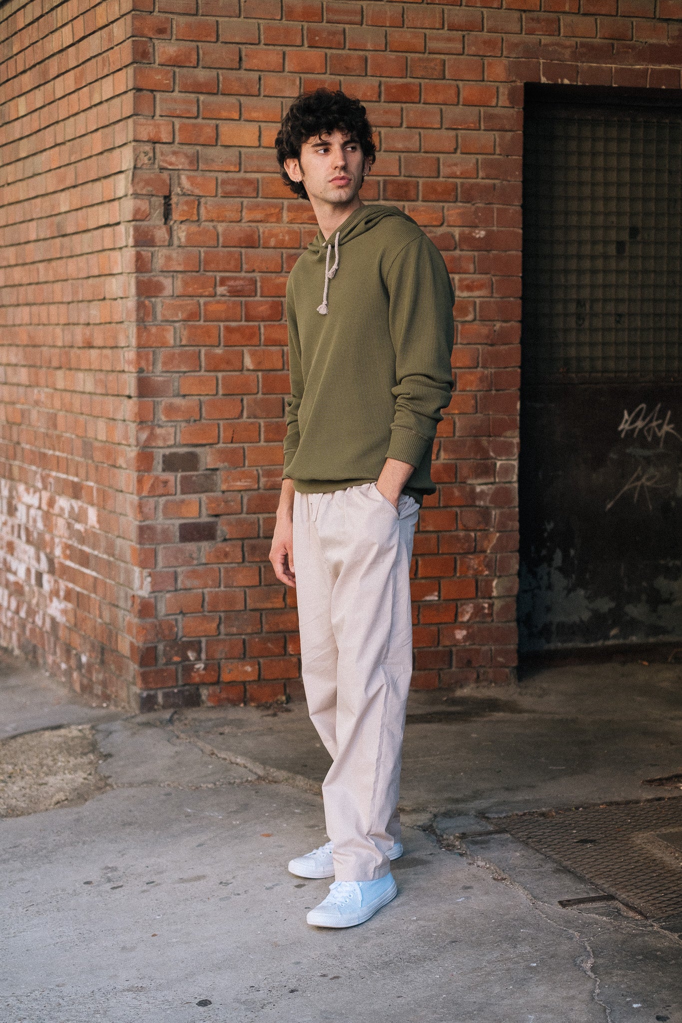 HIVE HOODIE / OLIVE