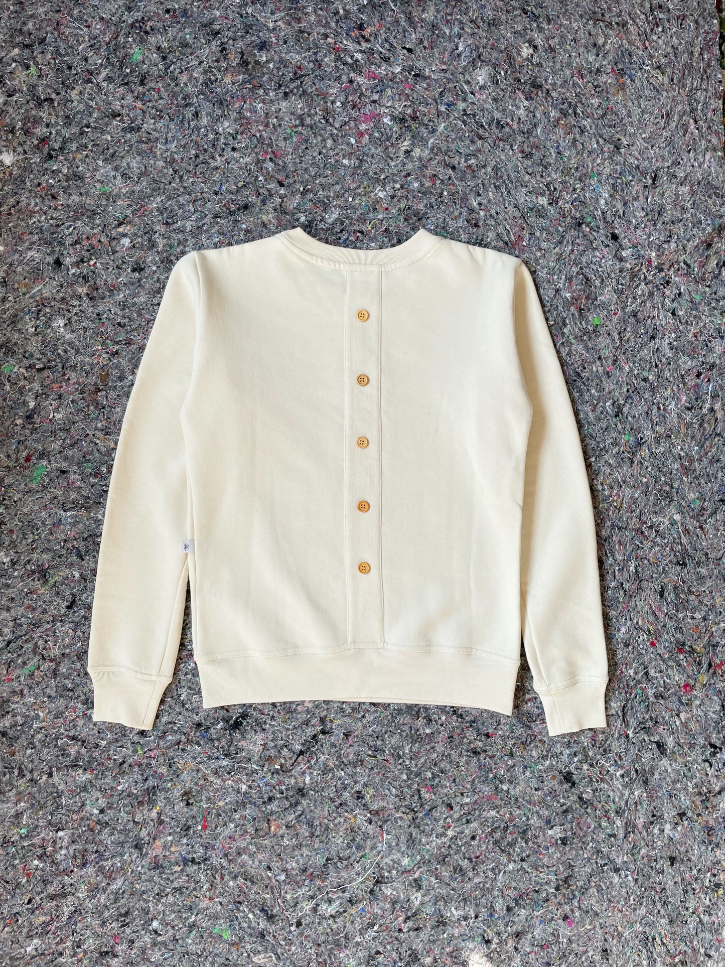 BUTTONS SWEATSHIRT / ECRU