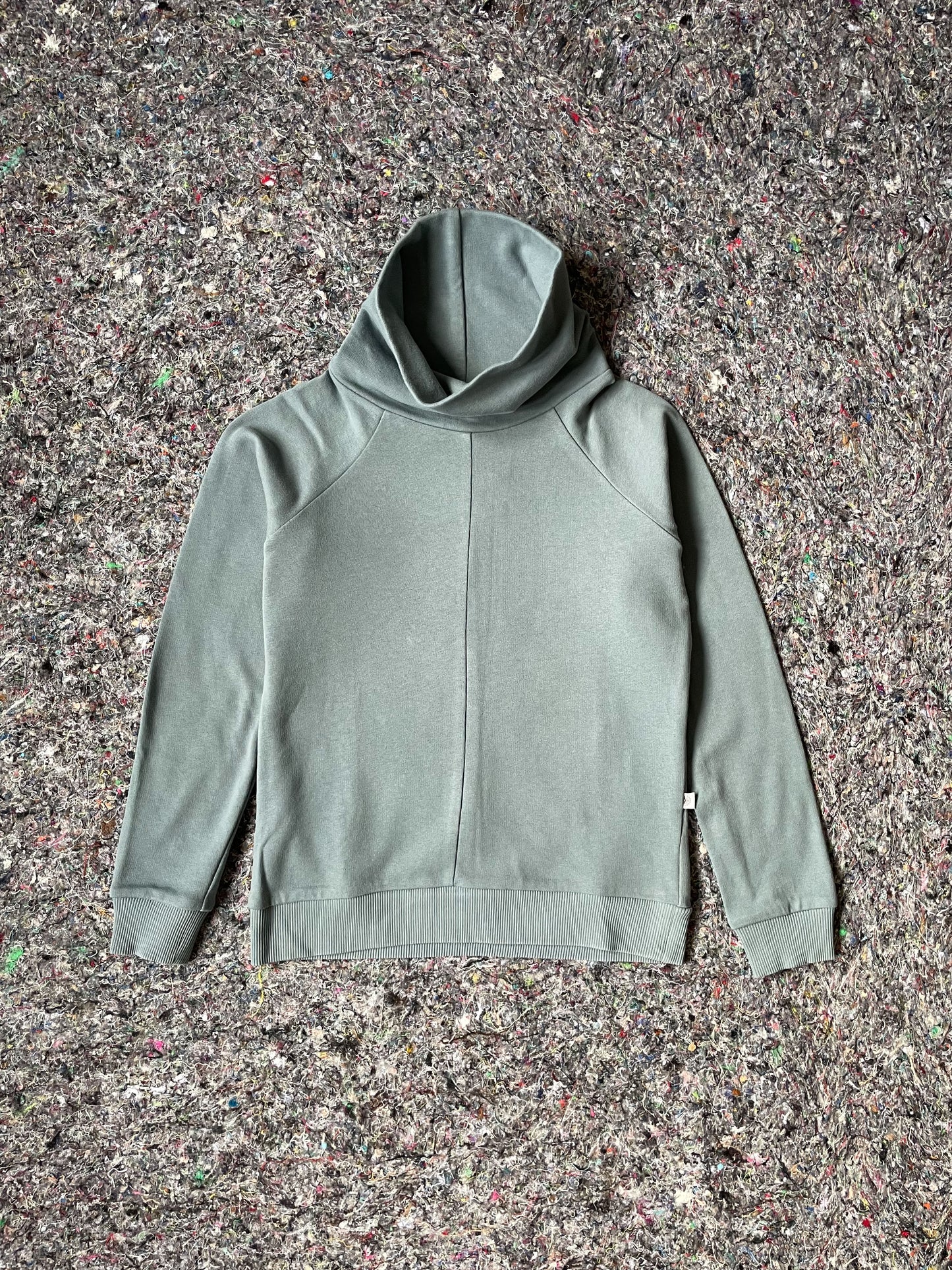 FUNNEL NECK SWEATSHIRT / AIR