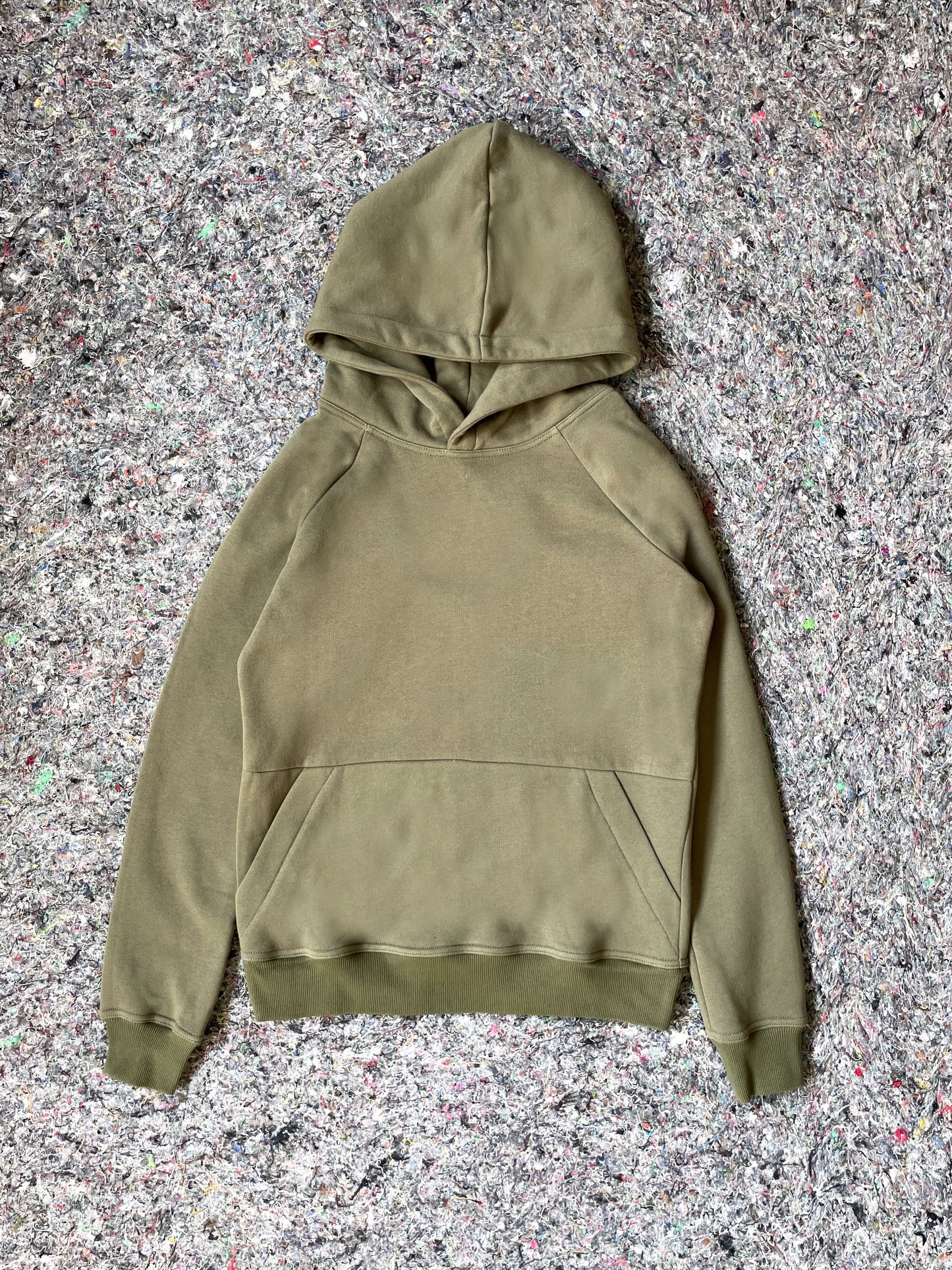 HOODIE / OLIVE