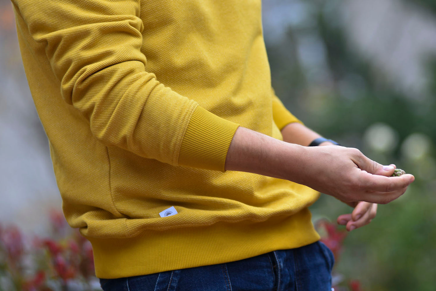 BICOLOR CREWNECK SWEATSHIRT / MUSTARD - Touch Me Not Clothing