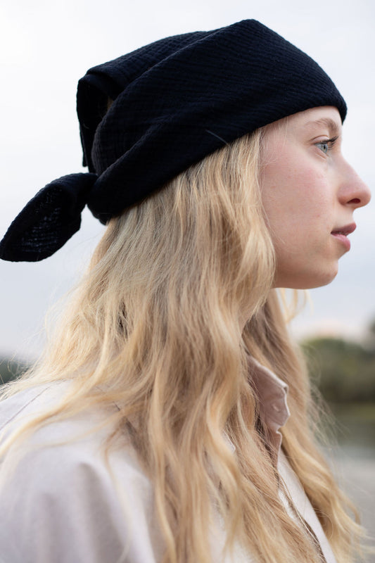 GAUZE SCARF SMALL / BLACK