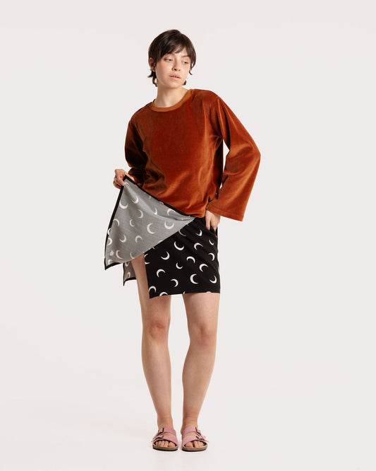 FLAP MINI SKIRT / CRESCENT