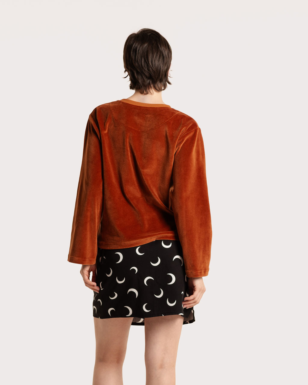 FLAP MINI SKIRT / CRESCENT