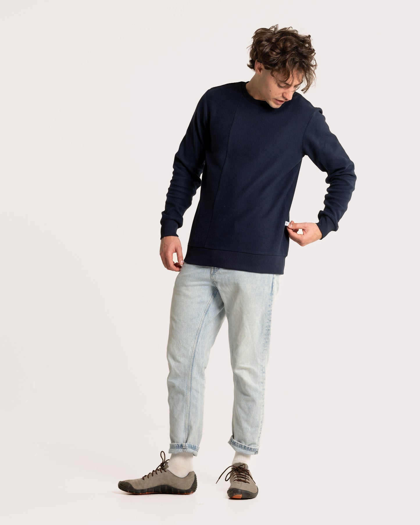 CORD CREWNECK / NAVY