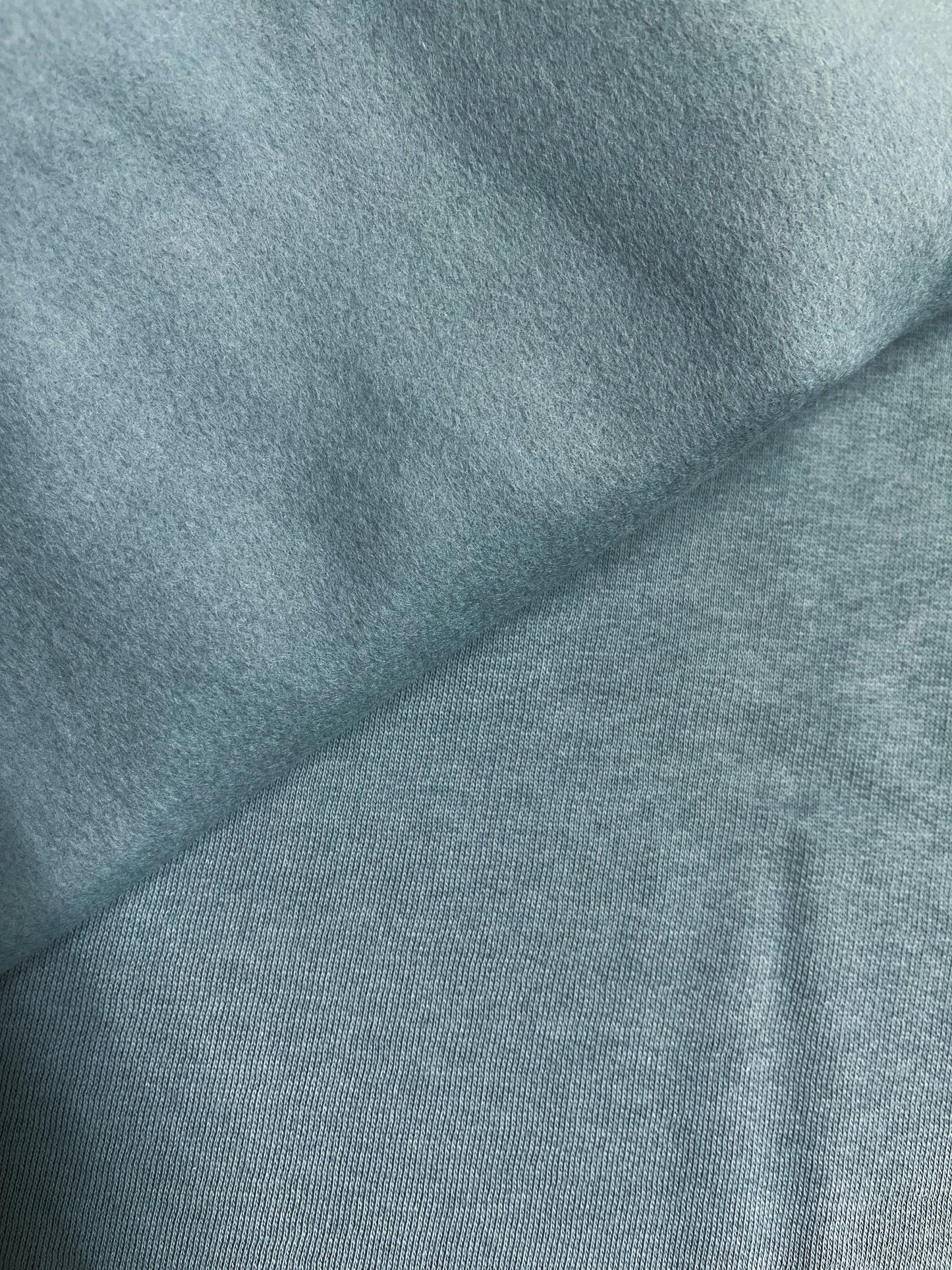 CORE CREWNECK/ AIR