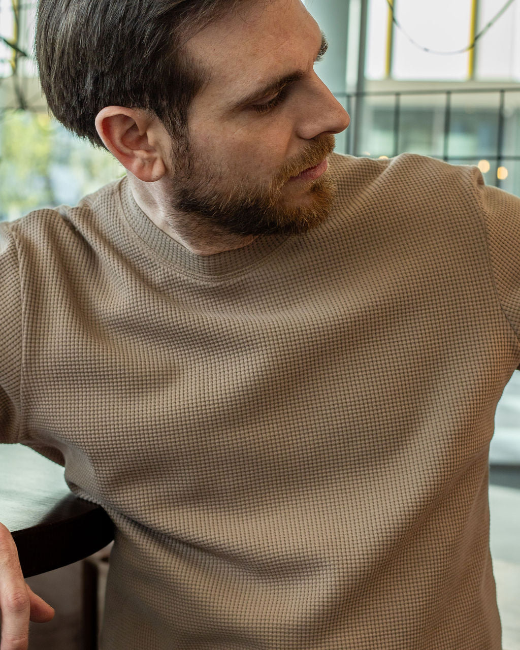 HIVE CREWNECK / TAUPE