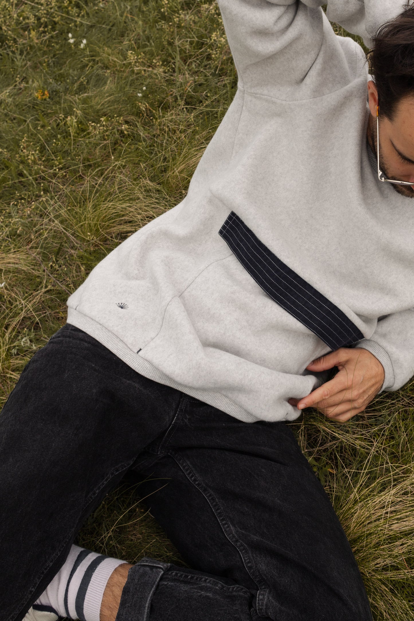 FLEECE / GREY