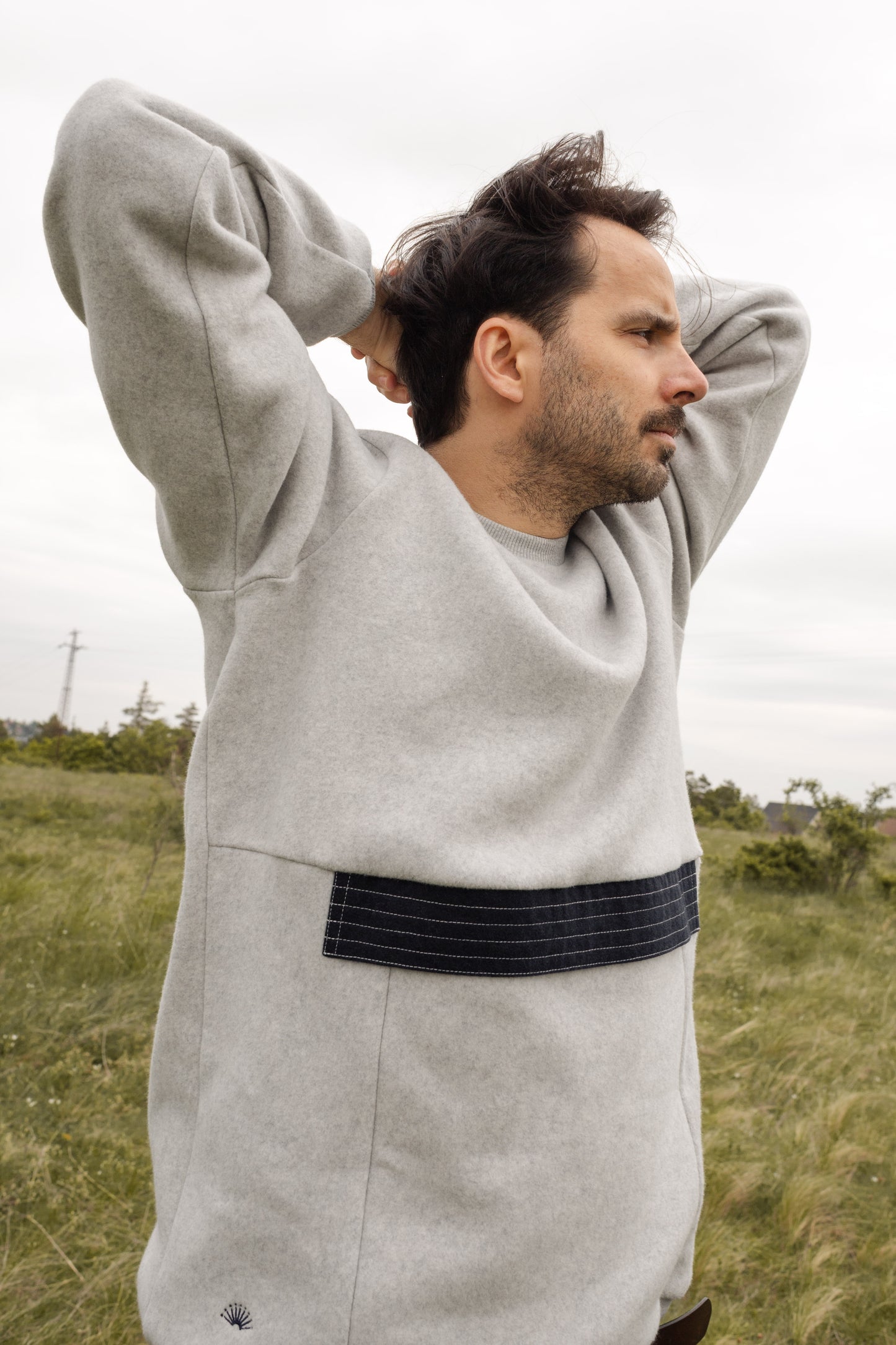FLEECE / GREY