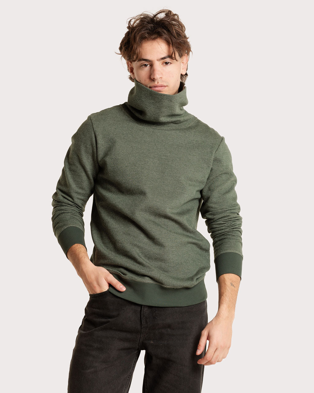 BICOLOR FUNNELNECK / PINE