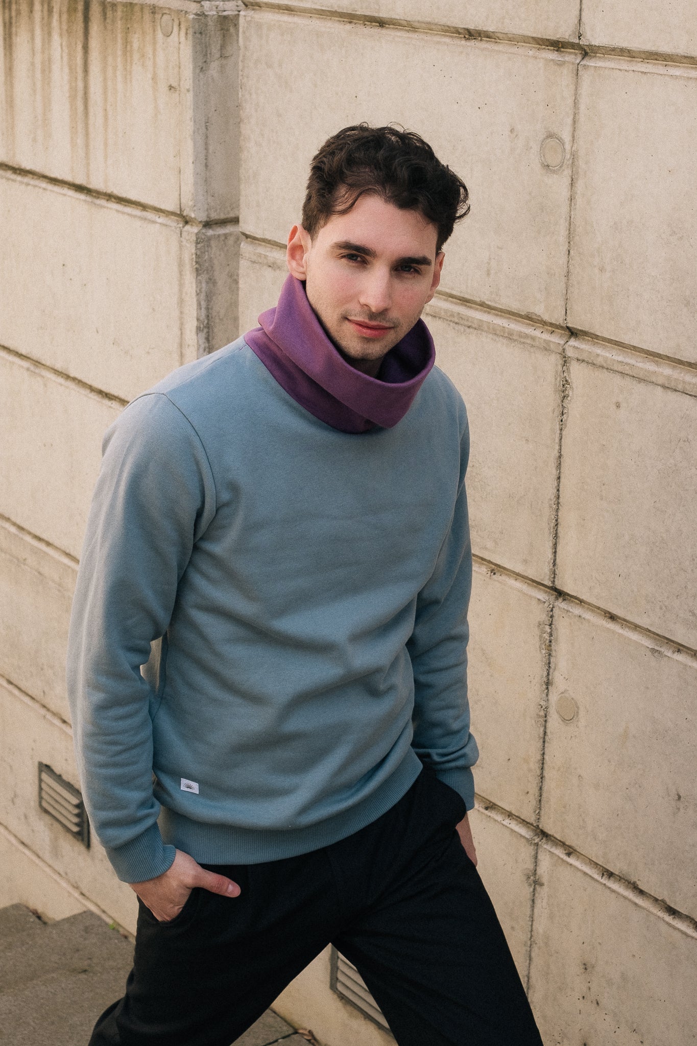 COLORBLOCK FUNNELNECK / AIR / GRAPE