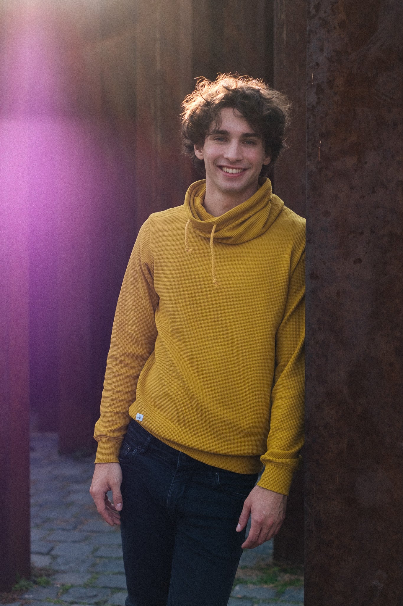 HIVE TUBE NECK SWEATSHIRT / MUSTARD