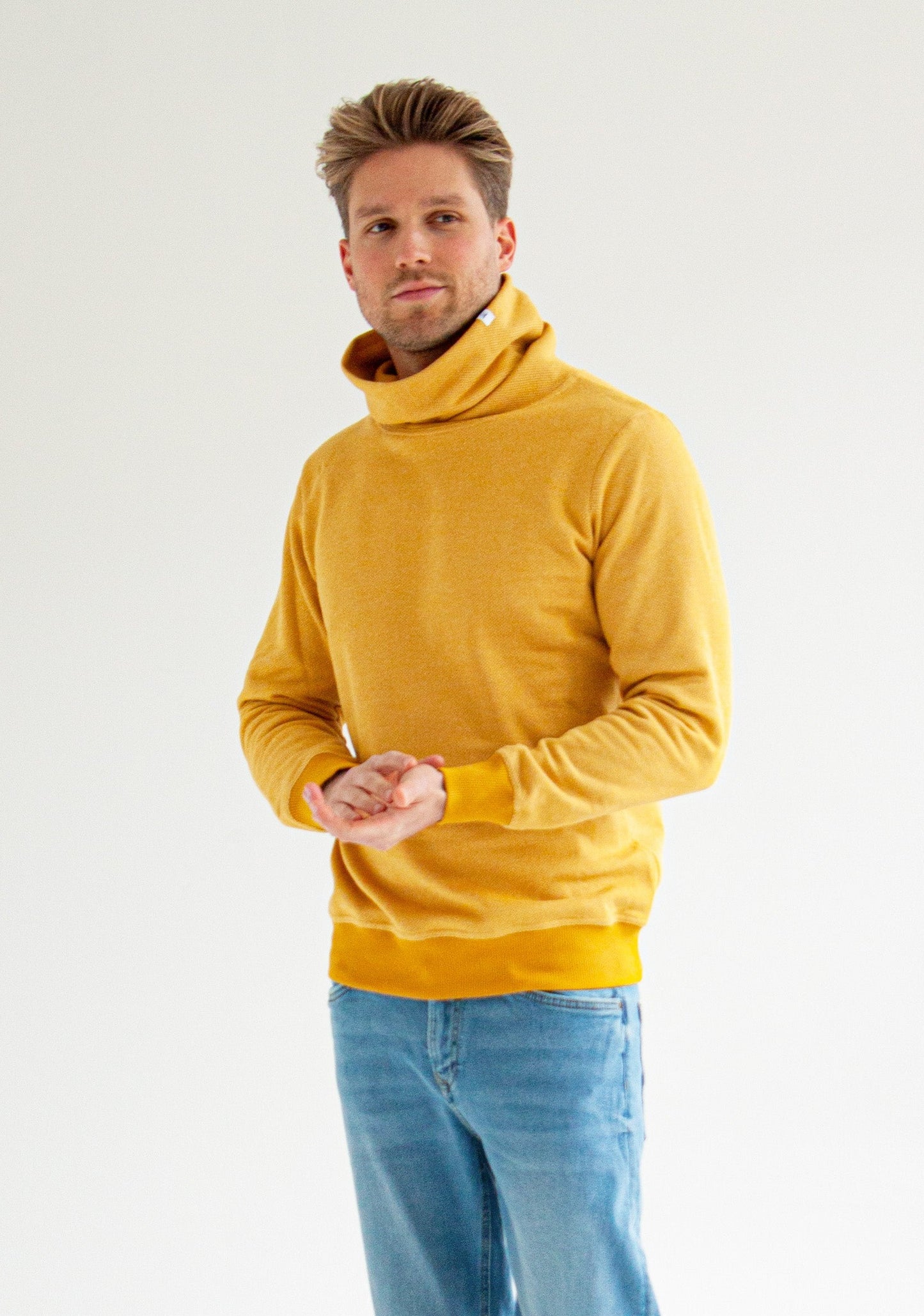 BICOLOR FUNNELNECK / MUSTARD