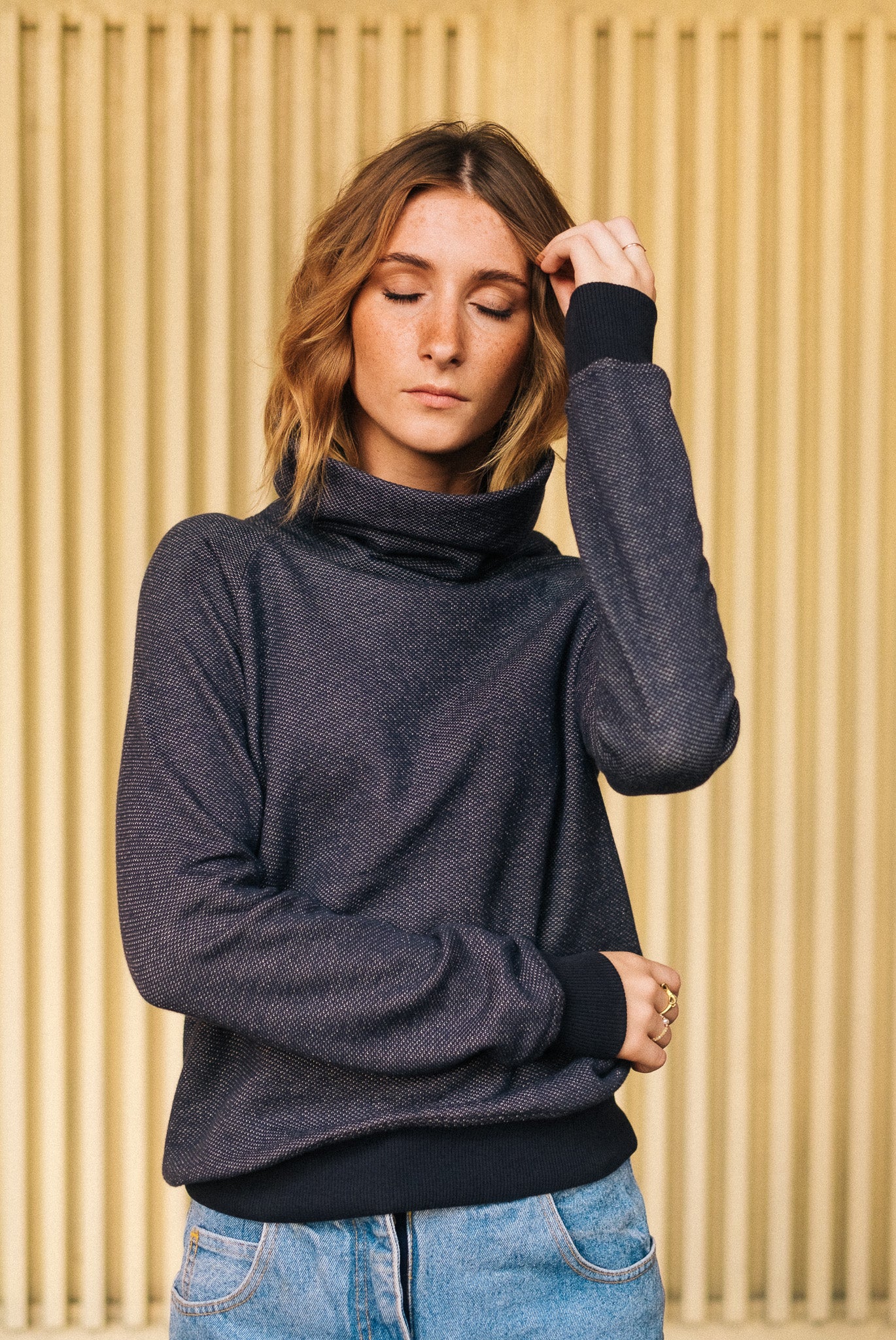 FUNNEL NECK JUMPER / NAVY - Touch Me Not Clothing