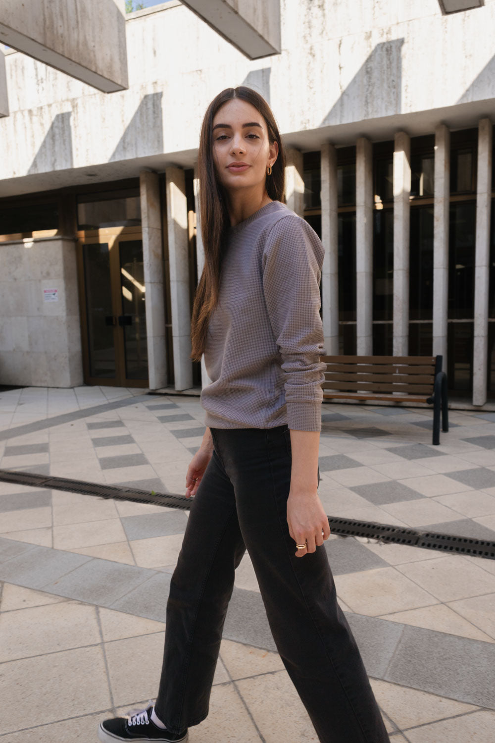HIVE CREWNECK / GREY