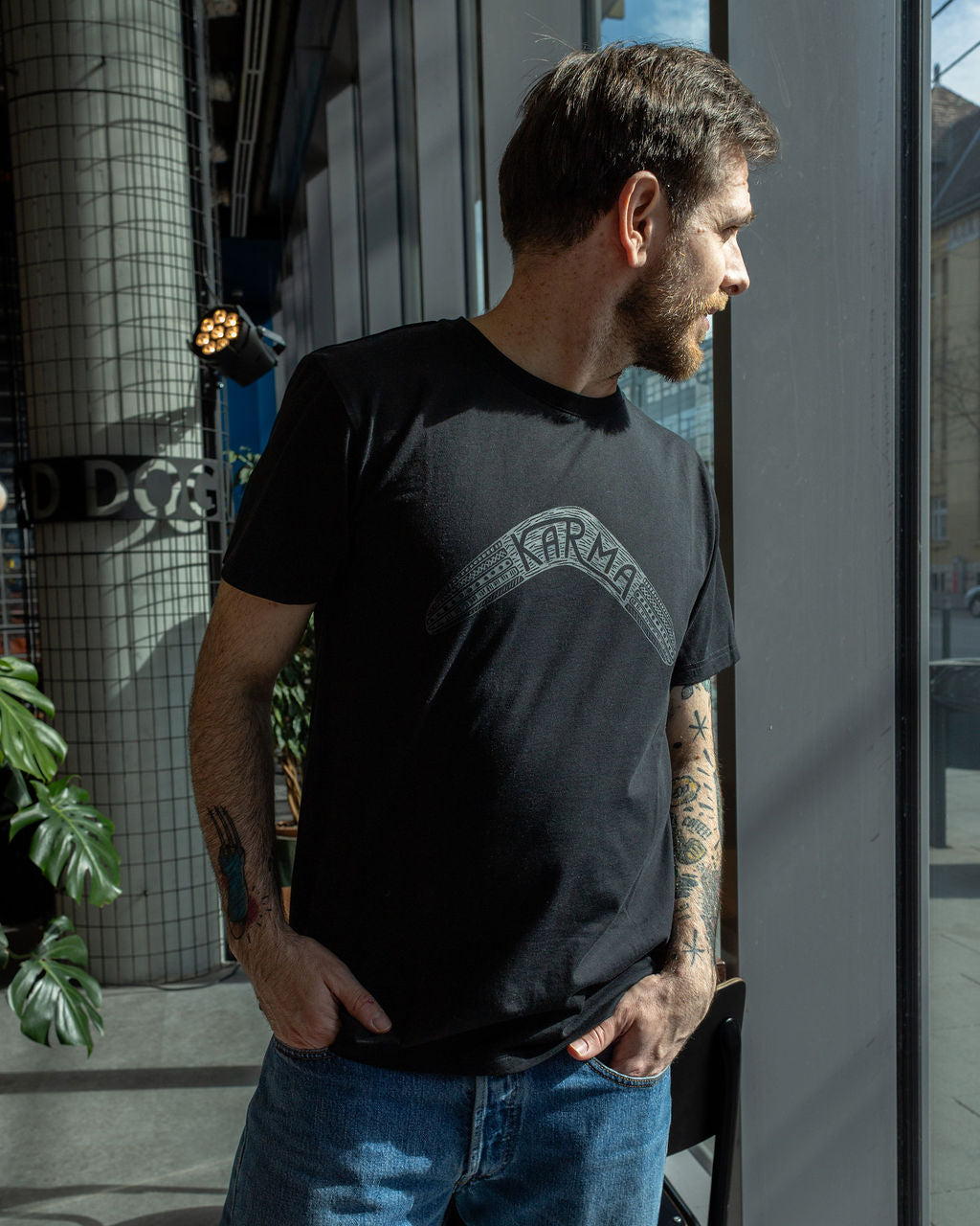 KARMA TEE / BLACK
