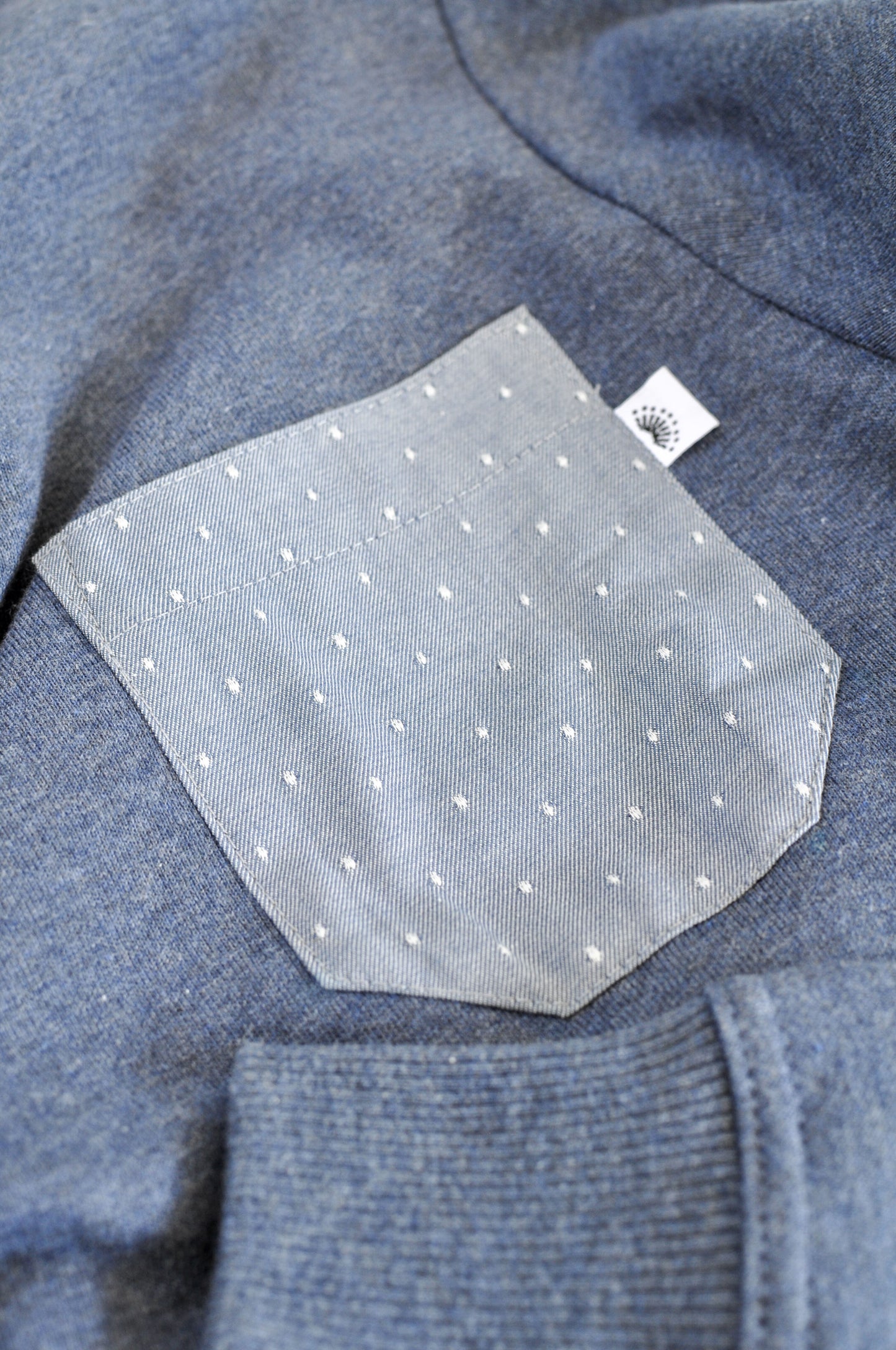 POCKET CREWNECK MEN'S / BLUE MARL