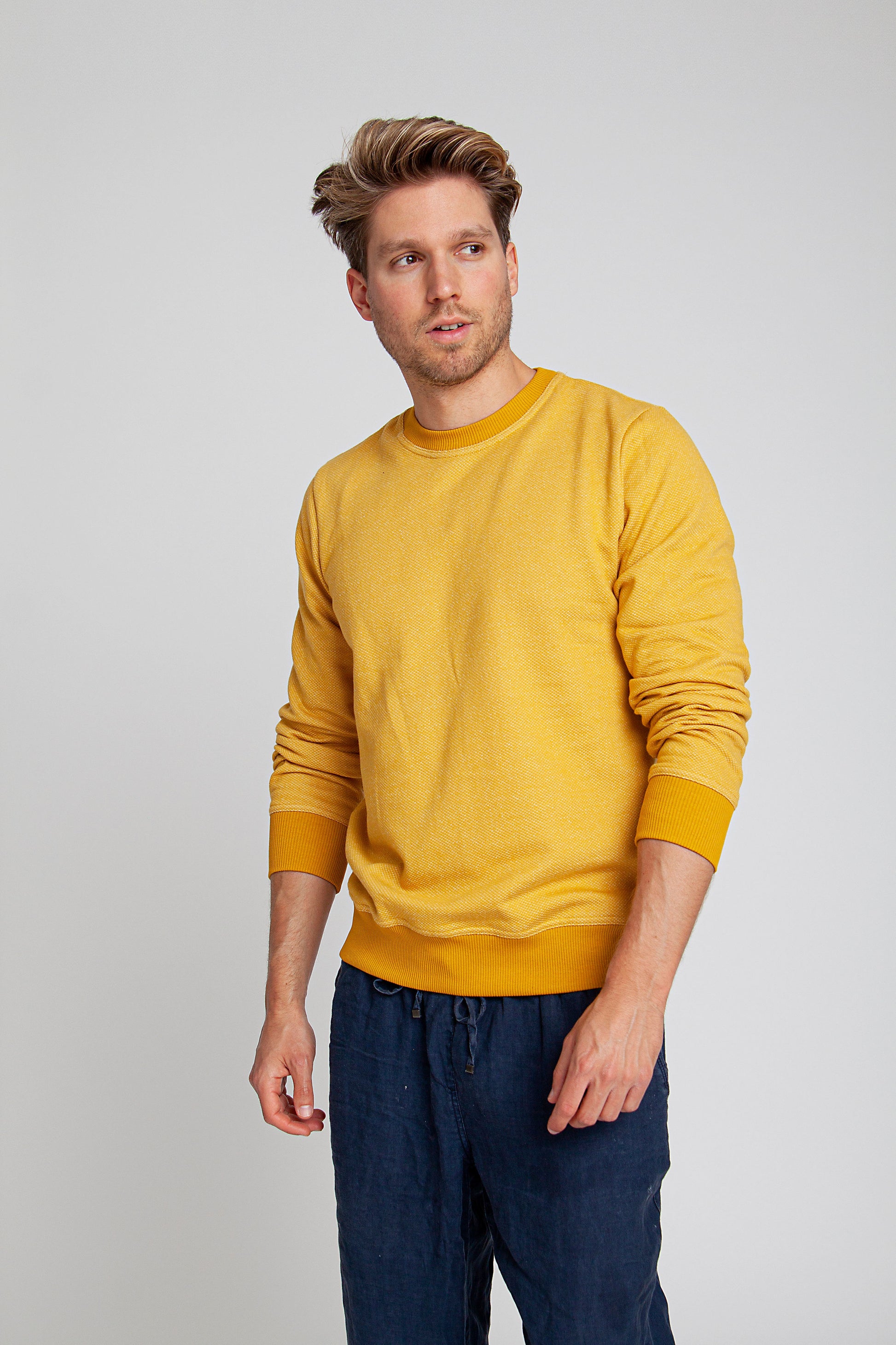 BICOLOR CREWNECK SWEATSHIRT / MUSTARD - Touch Me Not Clothing