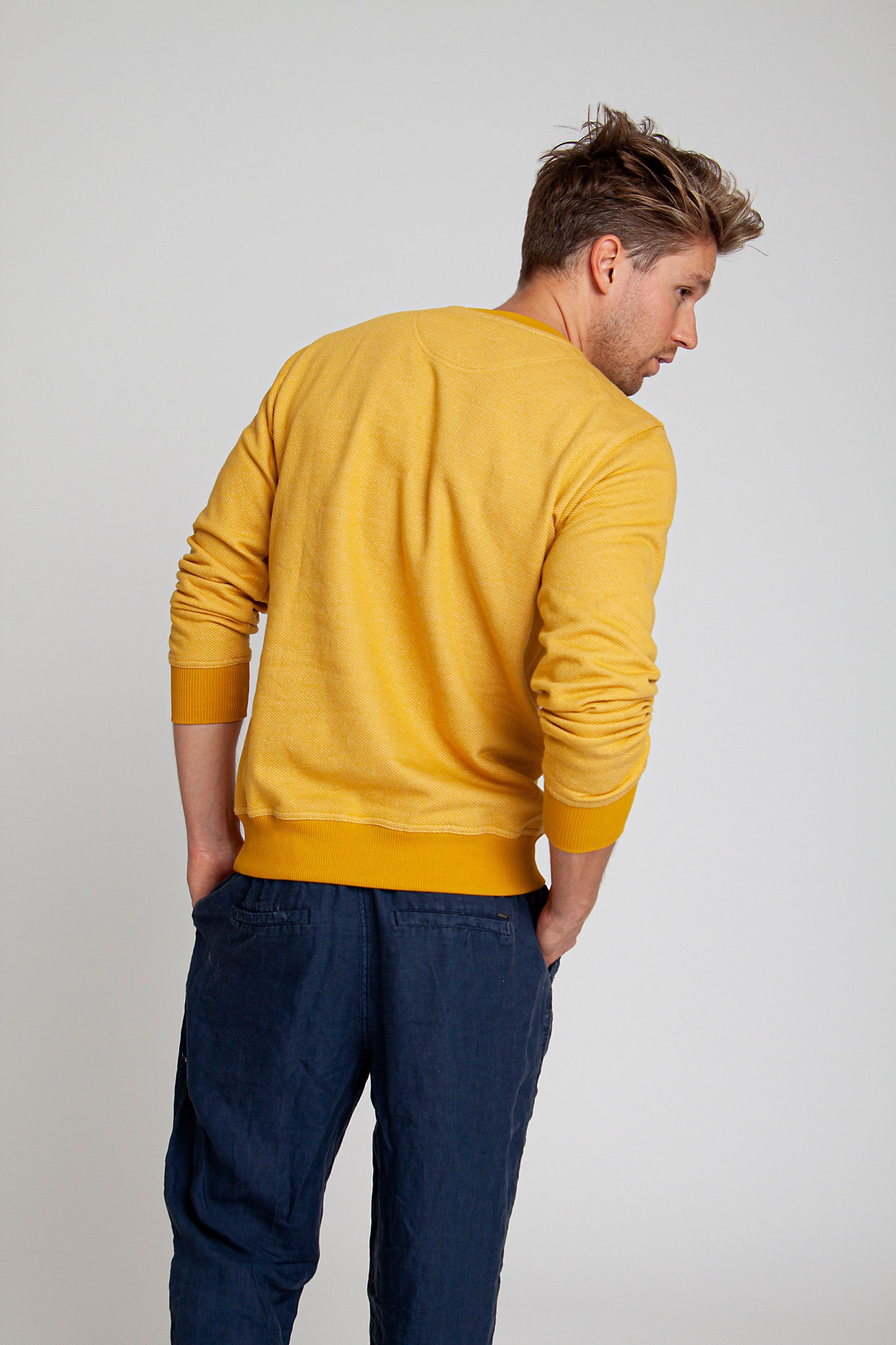BICOLOR CREWNECK SWEATSHIRT / MUSTARD - Touch Me Not Clothing