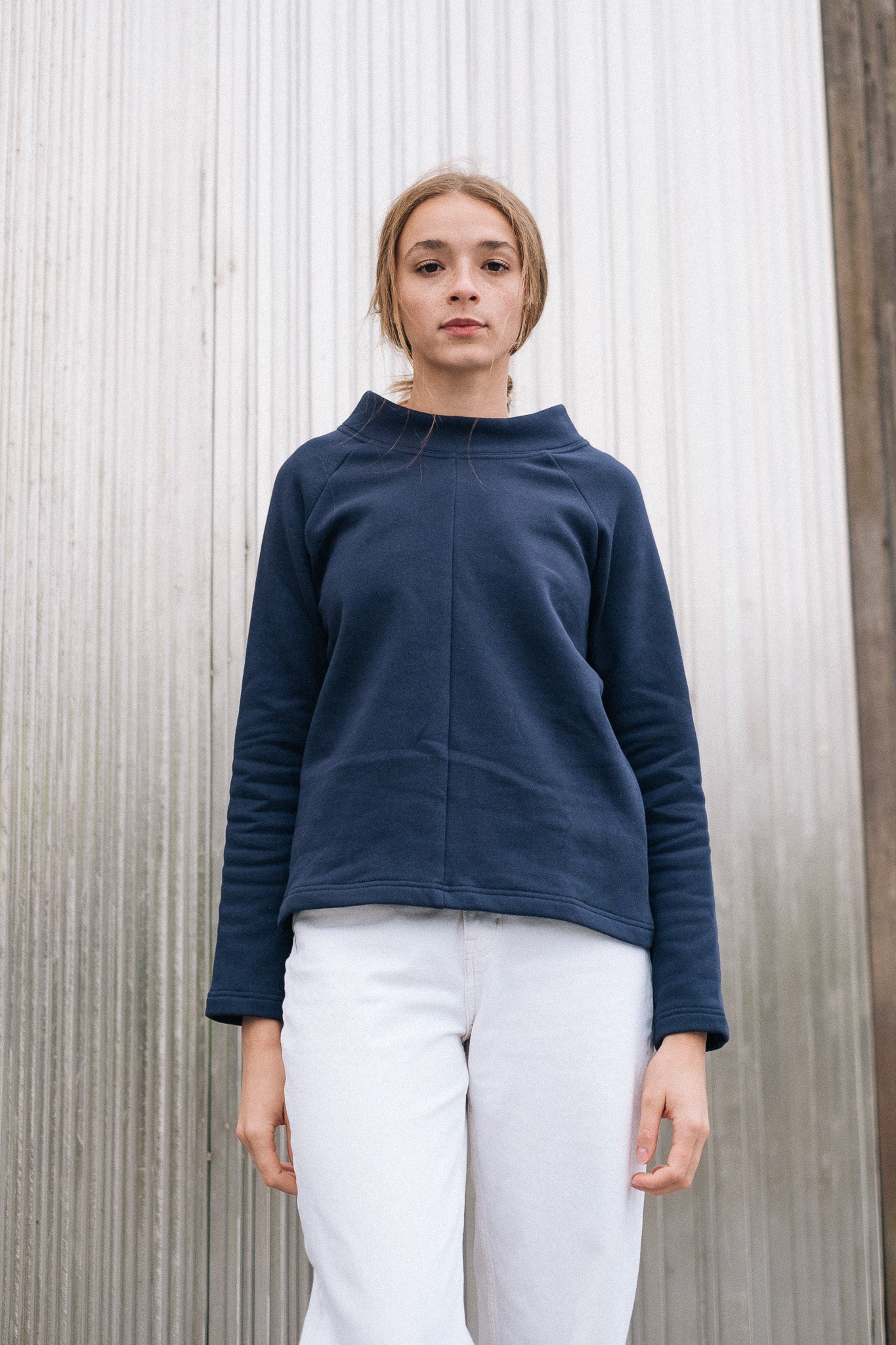 MODUL SWEATSHIRT / NAVY - Touch Me Not Clothing