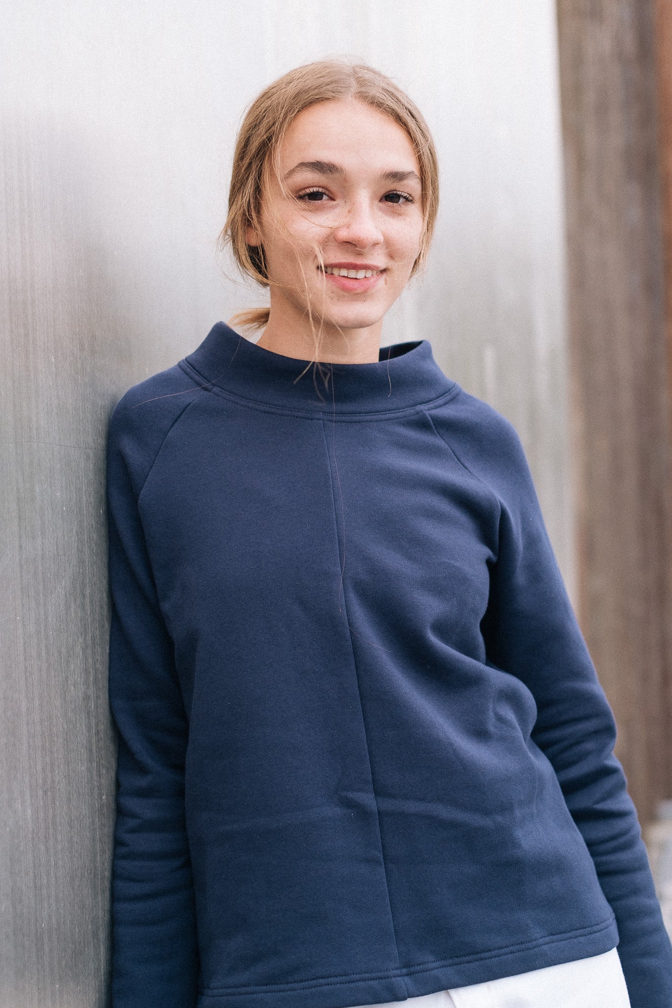 MODUL SWEATSHIRT / NAVY - Touch Me Not Clothing