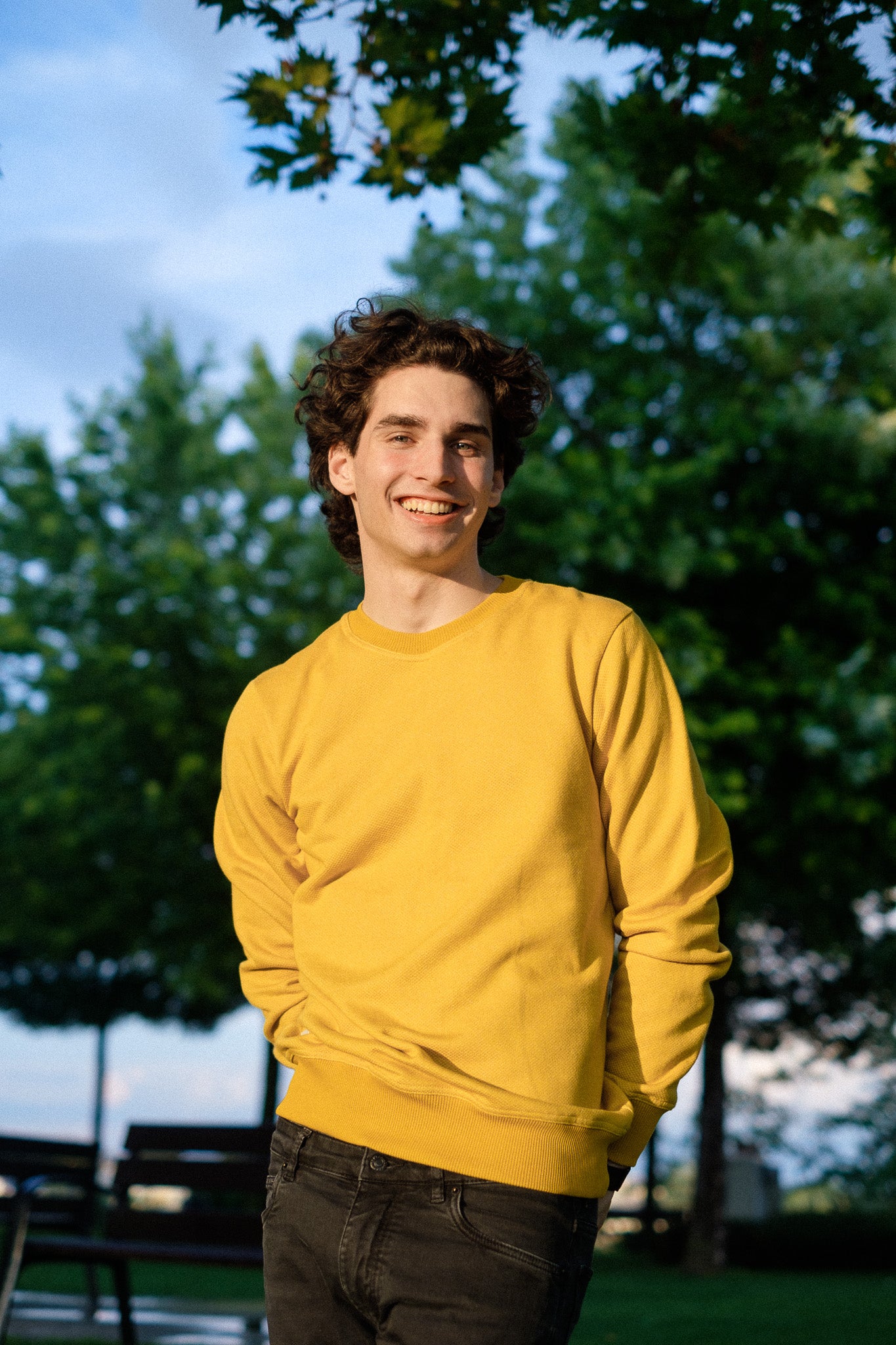 BICOLOR CREWNECK SWEATSHIRT / MUSTARD - Touch Me Not Clothing